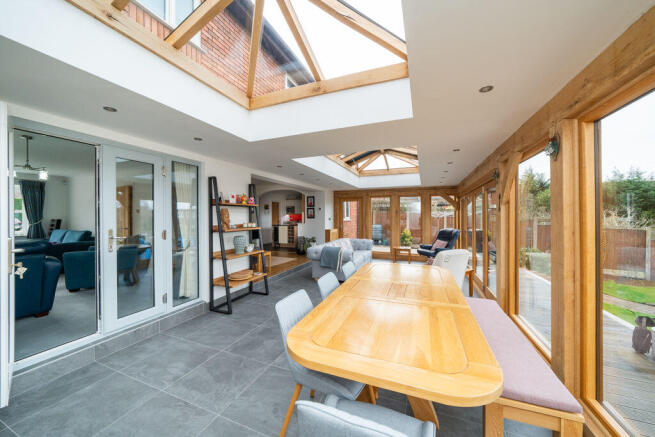 OAK FRAMED ORANGERY