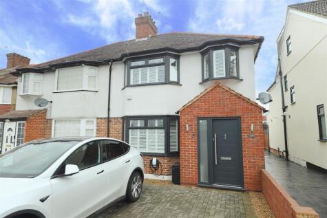 Colbrook Avenue, Hayes