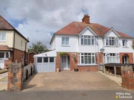 15, Spring Gardens, Alcombe, Minehead TA24 6BH