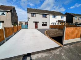 6, Is Y Llan, Llanddarog, Carmarthen SA32 8NX