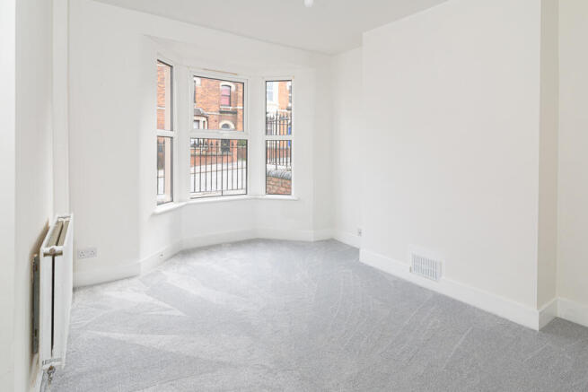 174victoriarddownlowres8173