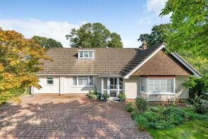 6, Whitehayes Close, Axminster EX13 7RR