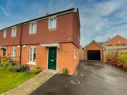 12 Meadow View, Downs Close, Stockbridge SO20 8FA