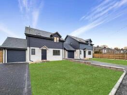 Clovermead, Lanner Moor, Redruth TR16 6HZ