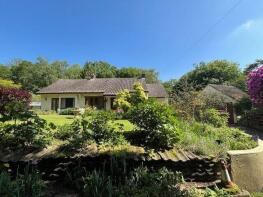 The Cedars, Foxborough Chase, West Hanningfield, Ingatestone CM4 9RA