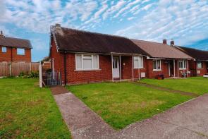 1, Dee Villas, Bridge Street, Holt, Wrexham LL13 9JL