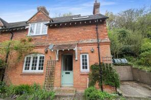 3, Wayside Cottages, Horsham Road, Dorking RH5 6NH