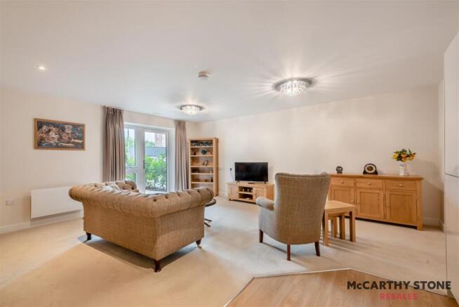 8618914-interior14.jpg