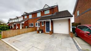 10, Holland Court, Crawford Village, Skelmersdale WN8 9QT