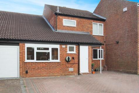 Granes End, Great Linford, Milton Keynes, Buckinghamshire, MK14 5DY