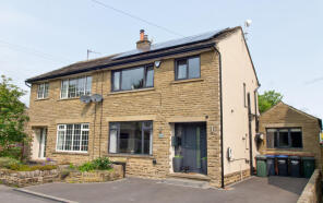 Oak Lea, Haworth Road, Cross Roads, Keighley BD22 9DL