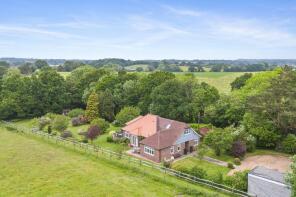 Benfield Place, Golden Lane, Steyning BN44 3AU