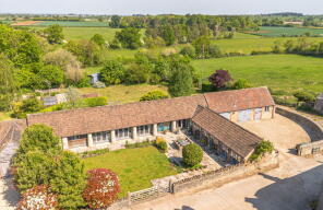 Bramble Barn, Easton Piercy, Chippenham SN14 6JT