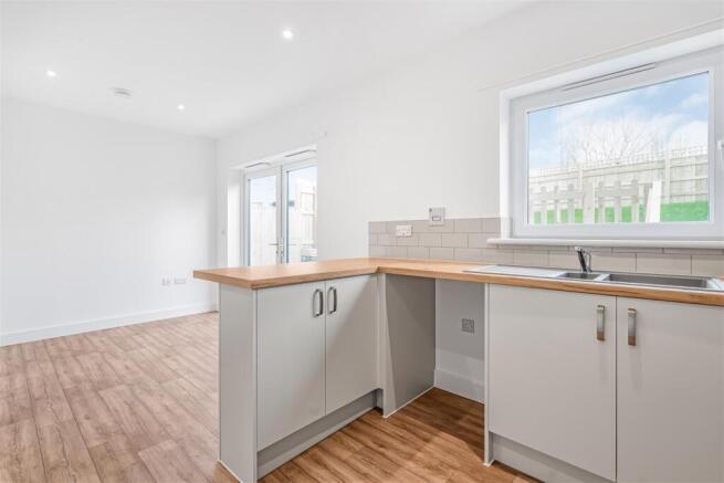 Kitchen/Dining