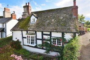 The Cruck House, C1075 From A4111 To Millhaf, Hereford HR3 6PQ