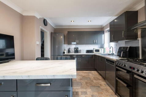 Parsonage Chase, Minster On Sea, Sheerness, ME12 3JN