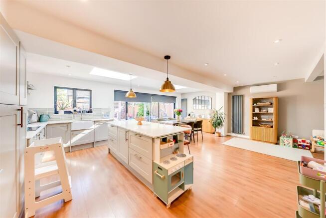 Kitchen diner