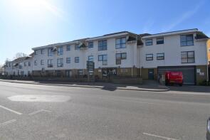 Flat 27, 70 Garden Court, Station Road, West Drayton UB7 7FA