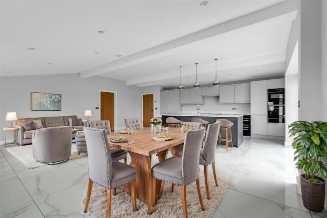 Kitchen/Dining