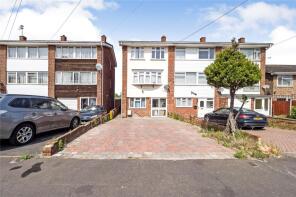 9, Liphook Close, Hornchurch RM12 4LS