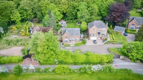 The Brackens, Delph Lane, Daresbury, Warrington, WA4