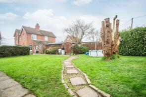 Benvenuto, Battle Road, Punnetts Town, Heathfield TN21 9DE