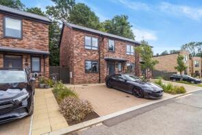 38, Beatrice Webb Lane, Stonehouse GL10 3WE