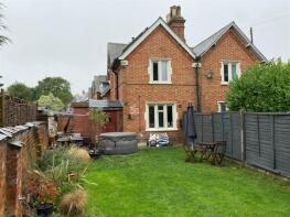 9, Uppingham Road, Leicester LE7 9YE