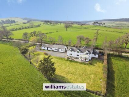 Clawddnewydd, Ruthin, LL15