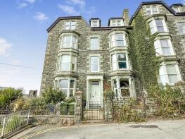 Flat 4, St David's Court, St Johns Hill, Barmouth LL42 1AF