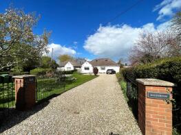 Dulverton, Main Road, Bristol BS35 5RE