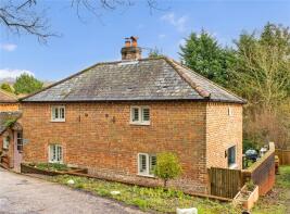 Zin Zan Place, Zin Zan, Upper Bucklebury, Reading RG7 6RE