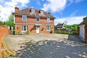 Walnut House, Conyngham Lane, Bridge CT4 5JU
