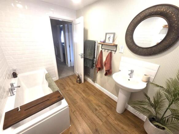 bathroom.jpeg