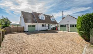 Shenvallah, The Green, Chippenham SN15 4HY