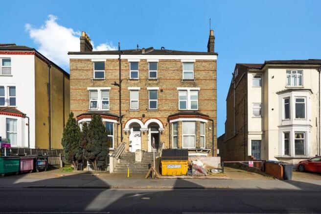 Flat 10, 13 St. Peters Road - 9TXeZxO1EFngB0McFAAc