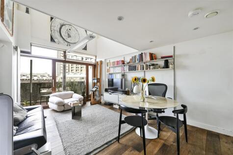 Frobisher Crescent, Barbican, London