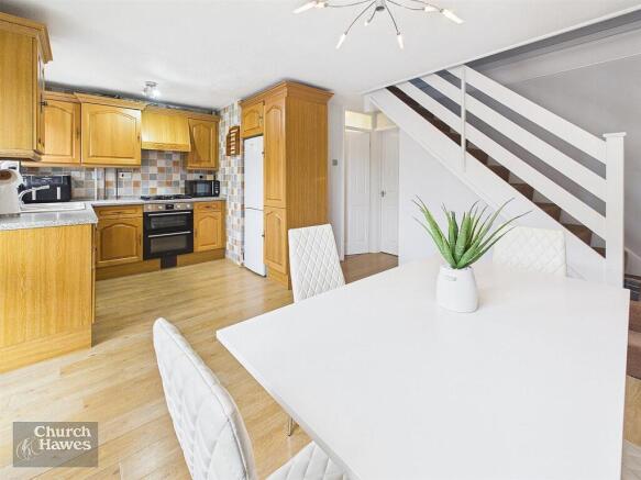 KitchenDiner2.jpg