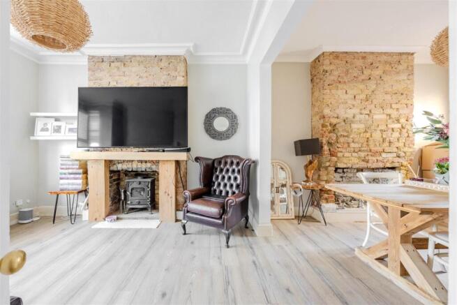 Lounge / Dining Room