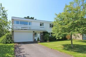 11, Harewood Green, Lymington SO41 0TZ