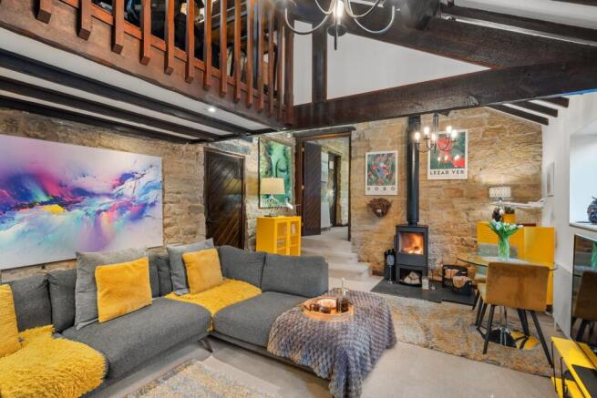Living / dining spaces