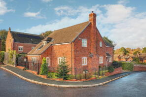 10, Ivy Close, Rugeley WS15 3FB