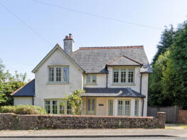 Coombeside, London Road, Rake, Liss GU33 7PQ