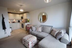 52, Douglas House, Ferry Court, Grangetown, Cardiff CF11 0LD