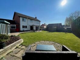15, Glebe Meadows, Mickle Trafford, Chester CH2 4QX