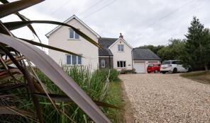 Hawthorns, Glebe Lane, Marloes, Haverfordwest SA62 3AY