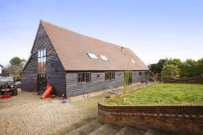 Peartree Barn, Peartree Hill, Bures CO8 5BA