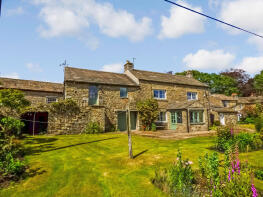 Holmlands, Appersett Village, Hawes DL8 3LN