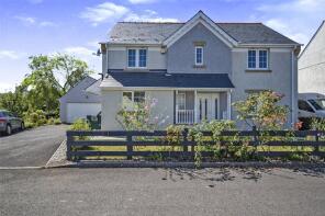 2, Crunwere Close, Llanteg, Narberth SA67 8QP