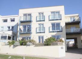 9, Island Point, Watergate Road, Newquay TR7 3NT